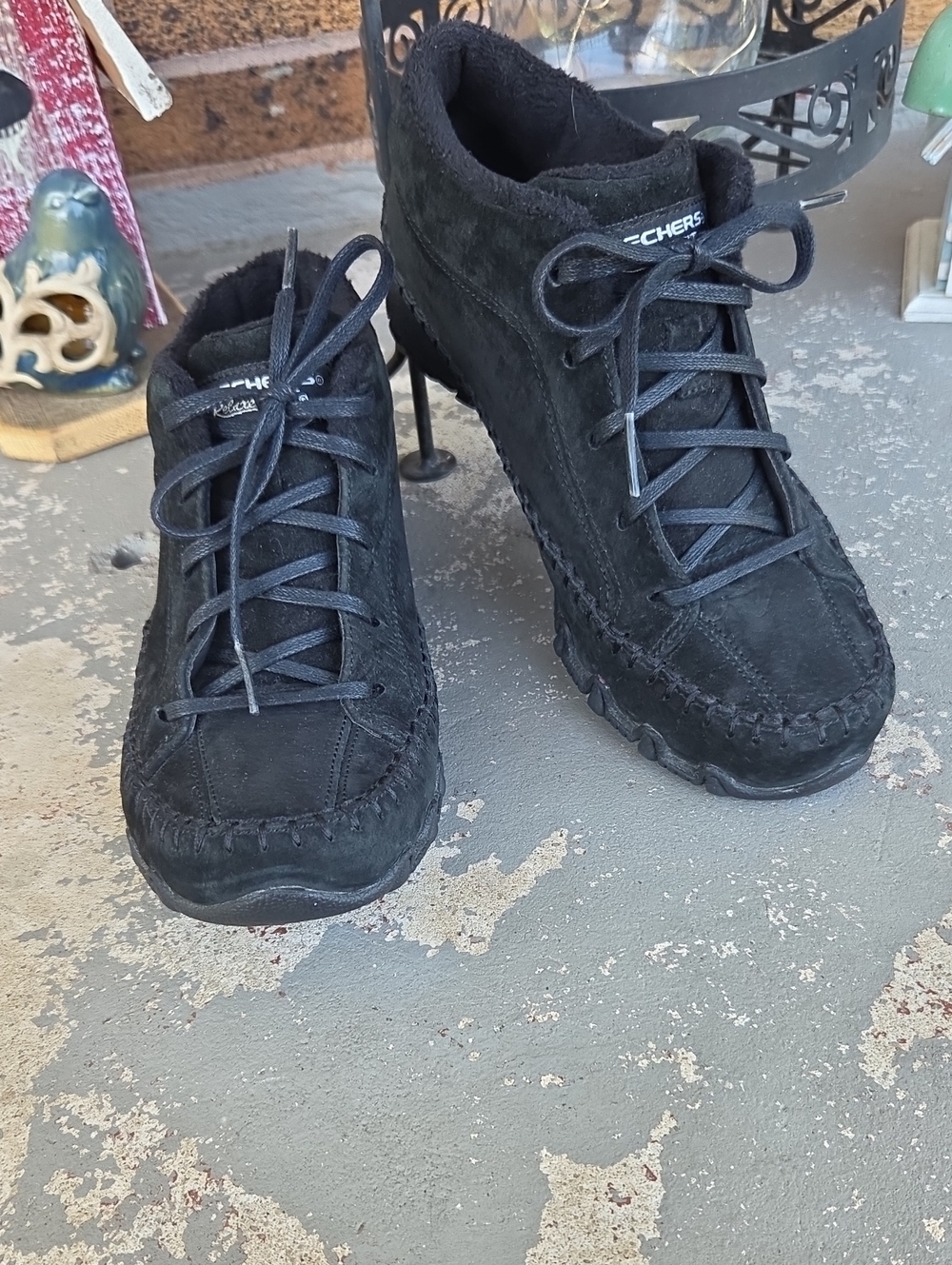 SKECHERS BLACK SUEDE LACE-UP SHOES
